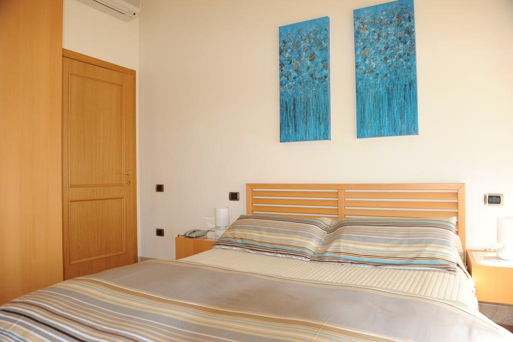 ลุกซ์ อัพพาร์ตาเมนตี Aparthotel โรม ภายนอก รูปภาพ