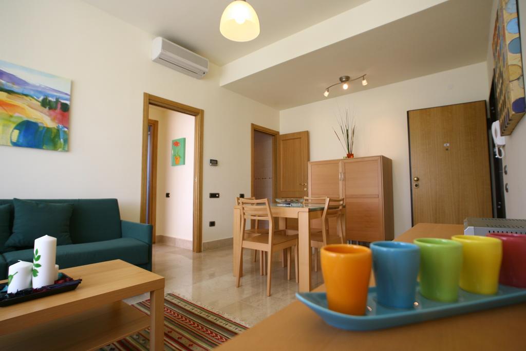 ลุกซ์ อัพพาร์ตาเมนตี Aparthotel โรม ภายนอก รูปภาพ